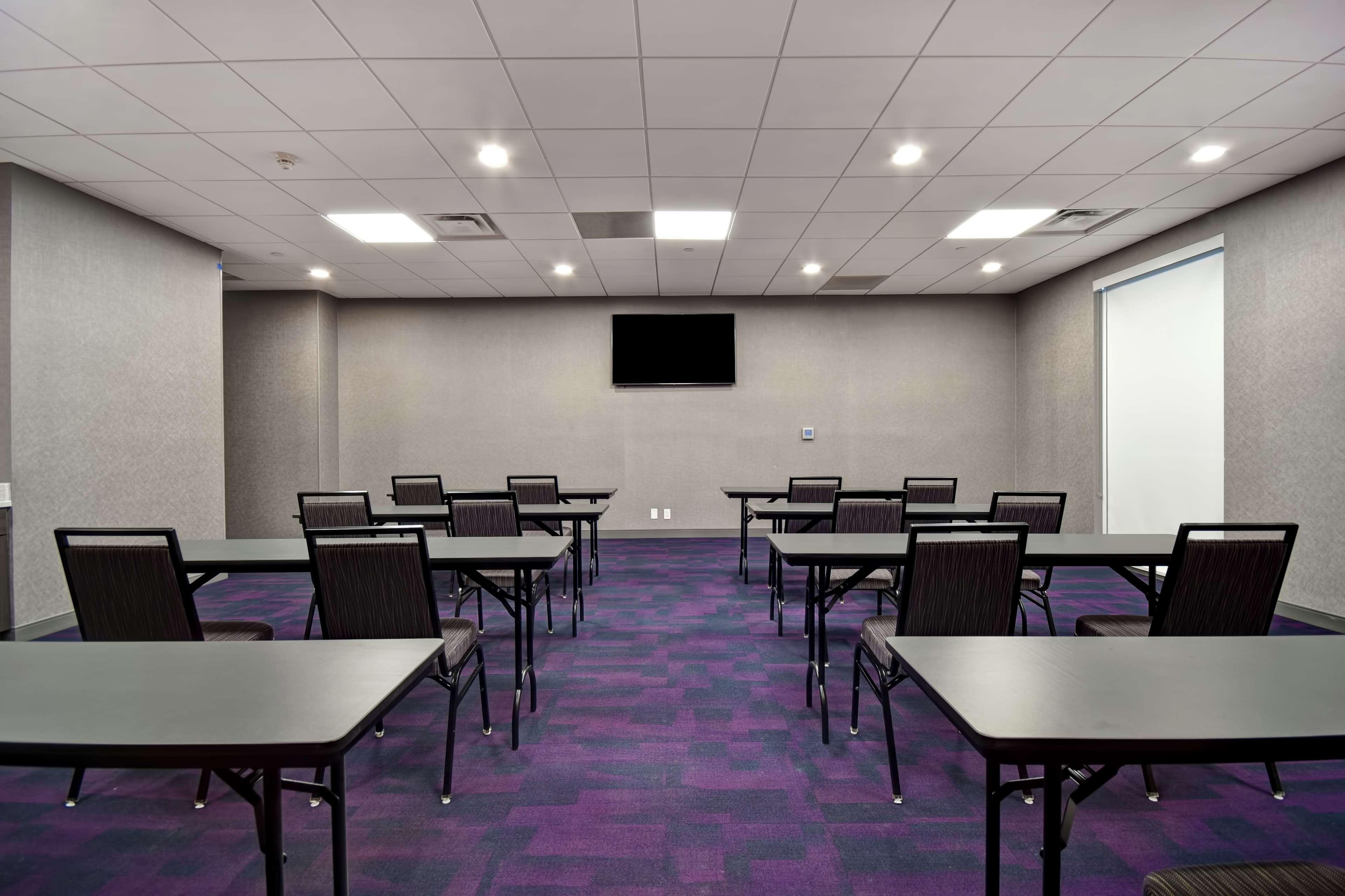 Home 2 Suites By Hilton Dothan Bagian luar foto