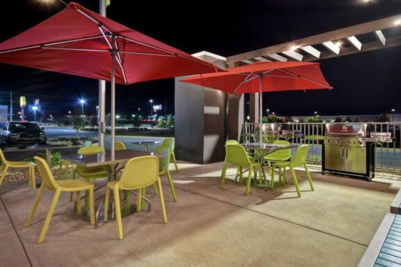 Home 2 Suites By Hilton Dothan Bagian luar foto